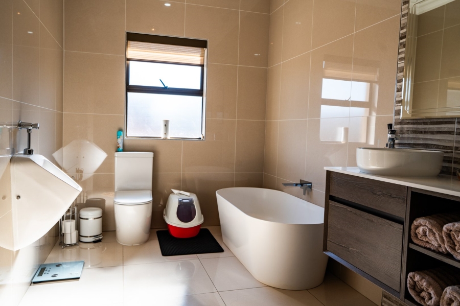 3 Bedroom Property for Sale in Wilkoppies North West